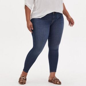 NWT Torrid 12T Cascade Blue Super Stretch Medium Wash Jeggings High-Rise Jeans